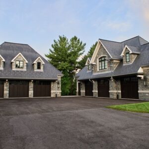 image of a detached garage